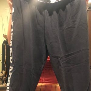 Underarmour Capri size large